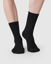 Lade das Bild in den Galerie-Viewer, Swedish Stockings - Bodil Chunky - Socken - schwarz
