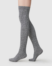 Lade das Bild in den Galerie-Viewer, Swedish Stockings - Vilda Chunky - Overknees - grau
