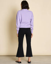 Lade das Bild in den Galerie-Viewer, Jan&#39;n June - Yin Pullover - Rollkragenpullover - lavendel
