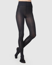 Lade das Bild in den Galerie-Viewer, Swedish Stockings - Sanna Glossy - Strumpfhosen- black
