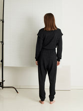 Lade das Bild in den Galerie-Viewer, Underprotection - Ava recycelte Merinowolle - Jumpsuit - schwarz
