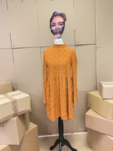 Lade das Bild in den Galerie-Viewer, Secondhand - Kleid - Orange - Gepunktet
