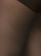 Lade das Bild in den Galerie-Viewer, Swedish Stockings - Amanda Maternity 20 Denier - Strumpfhose - schwarz
